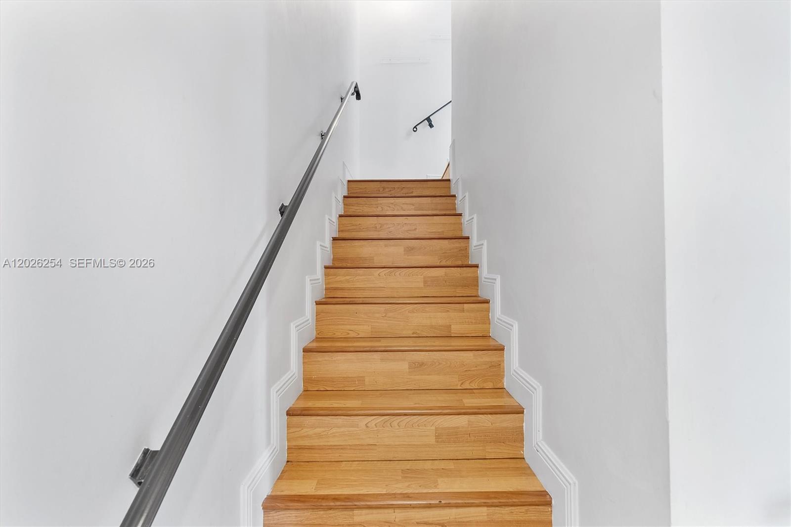 2704 NE 184th Ter Aventura, FL 33160