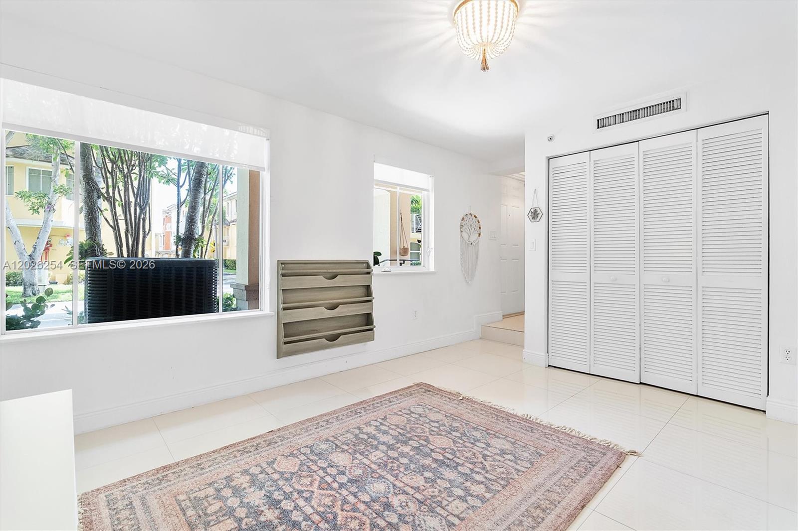 2704 NE 184th Ter Aventura, FL 33160