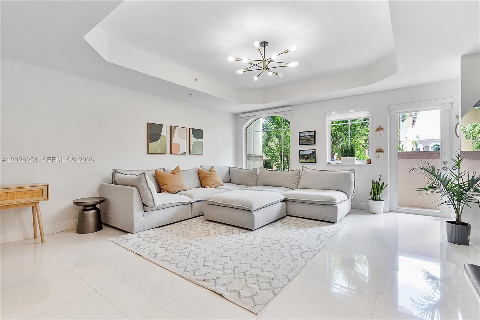 2704 NE 184th Ter Aventura, FL 33160