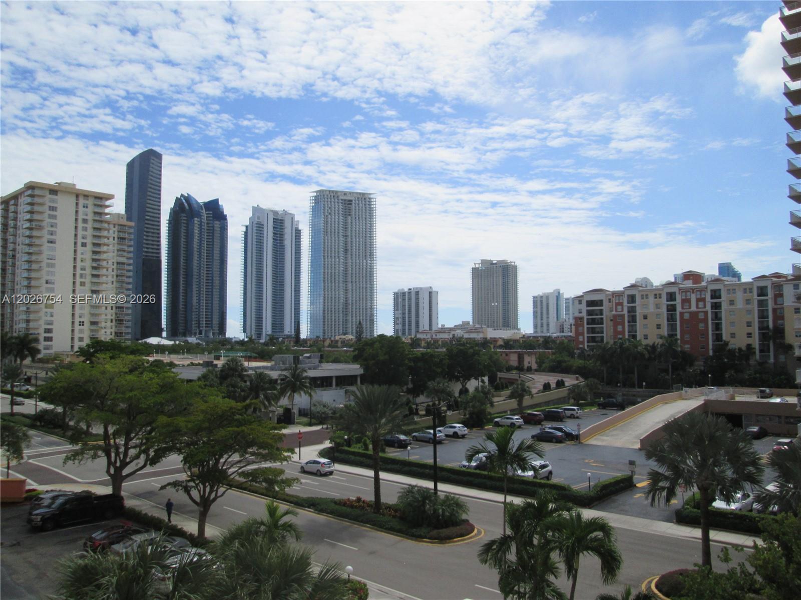 image Winston Towers 2001