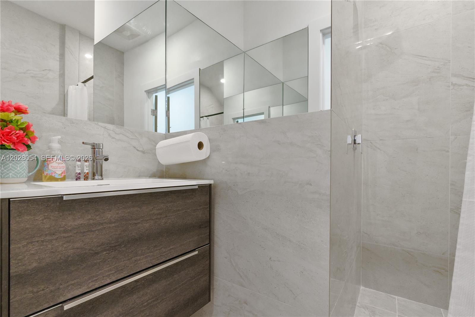 2887 SW 33rd Ave Miami, FL 33133