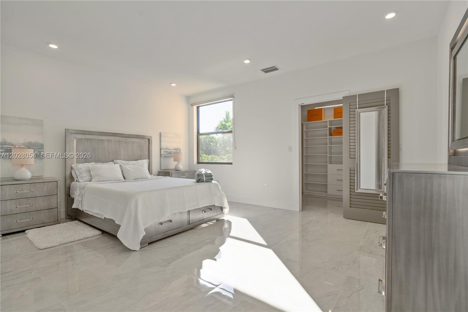2887 SW 33rd Ave Miami, FL 33133