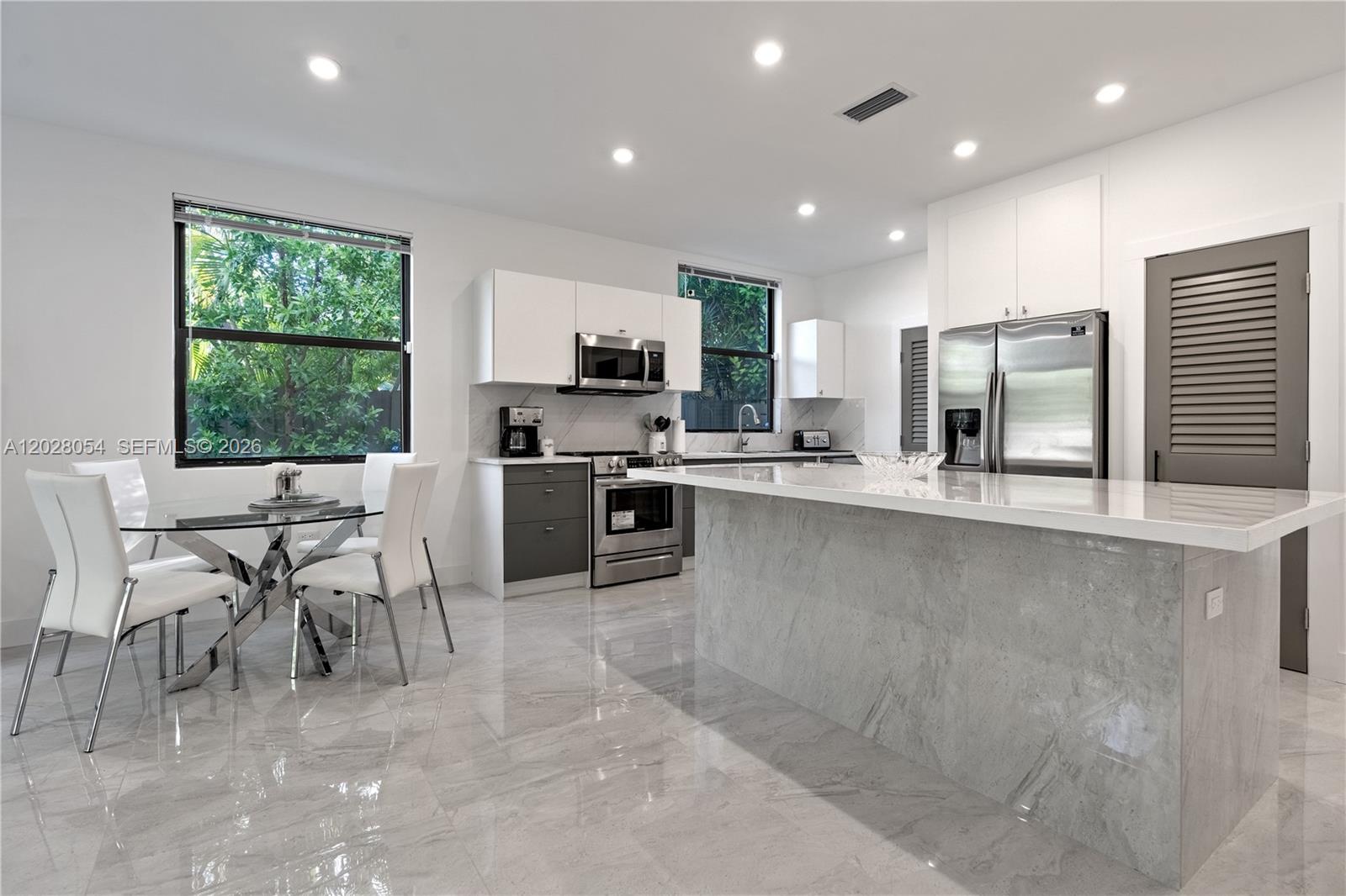 2887 SW 33rd Ave Miami, FL 33133