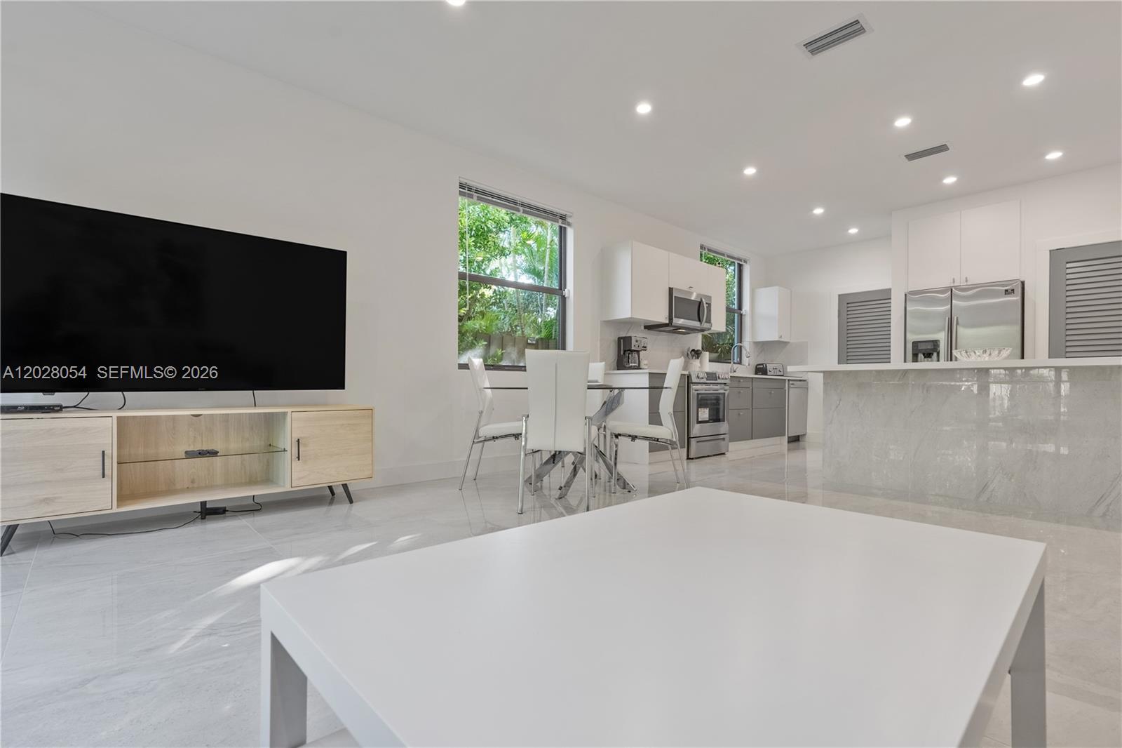 2887 SW 33rd Ave Miami, FL 33133
