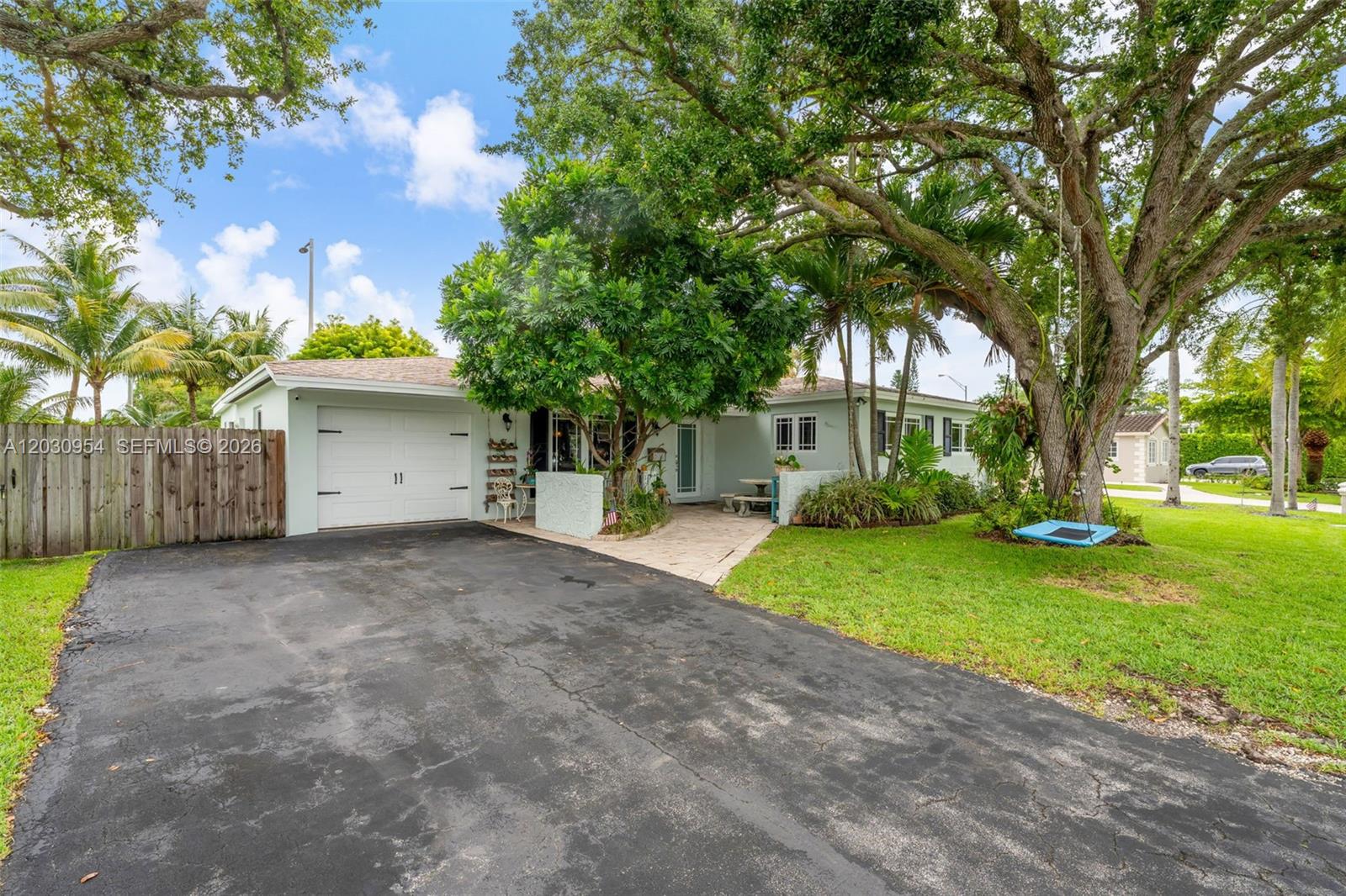 10421 SW 107th St Miami, FL 33176