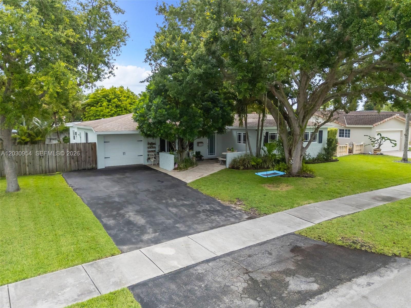 10421 SW 107th St Miami, FL 33176