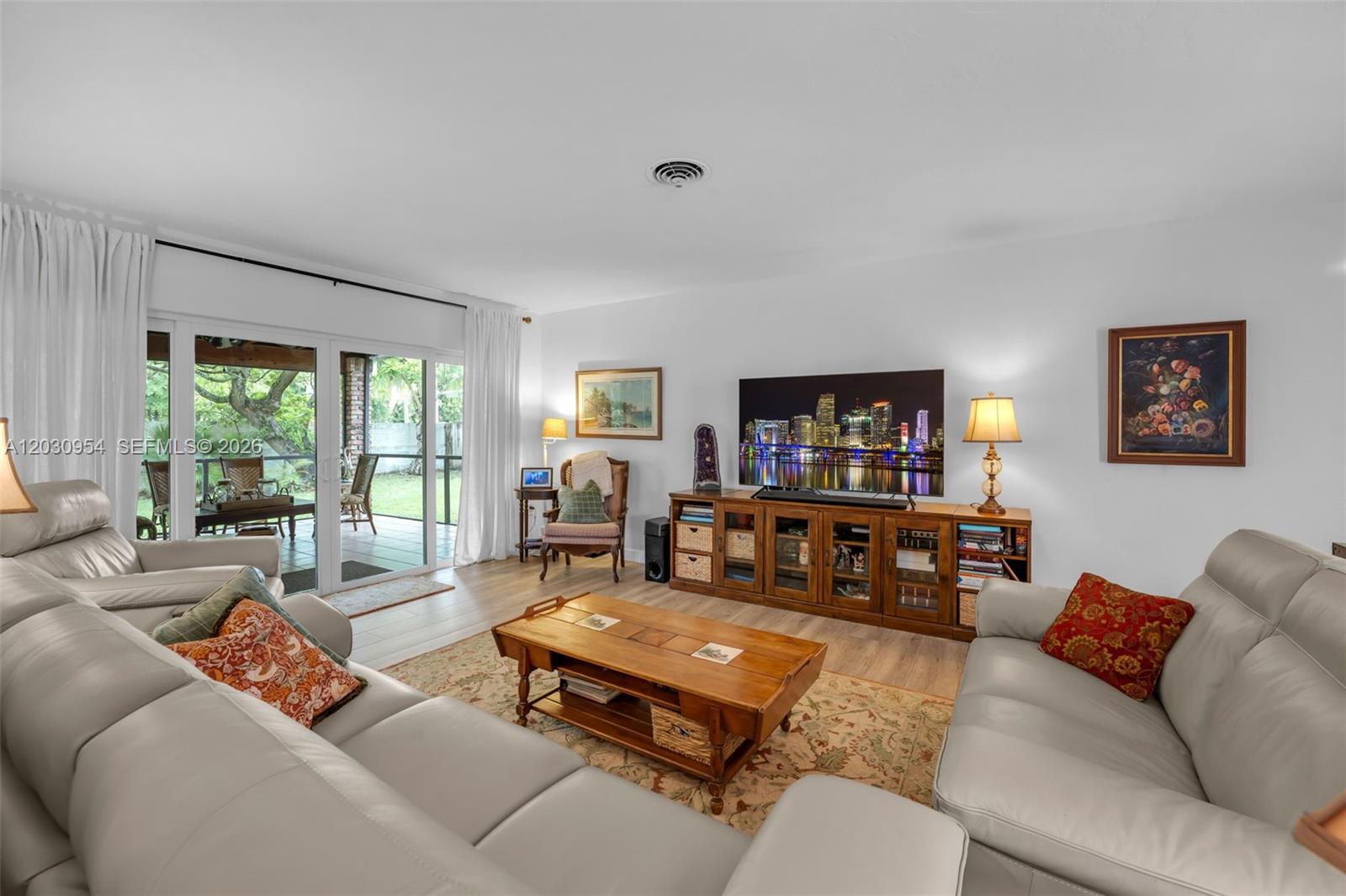 10421 SW 107th St Miami, FL 33176