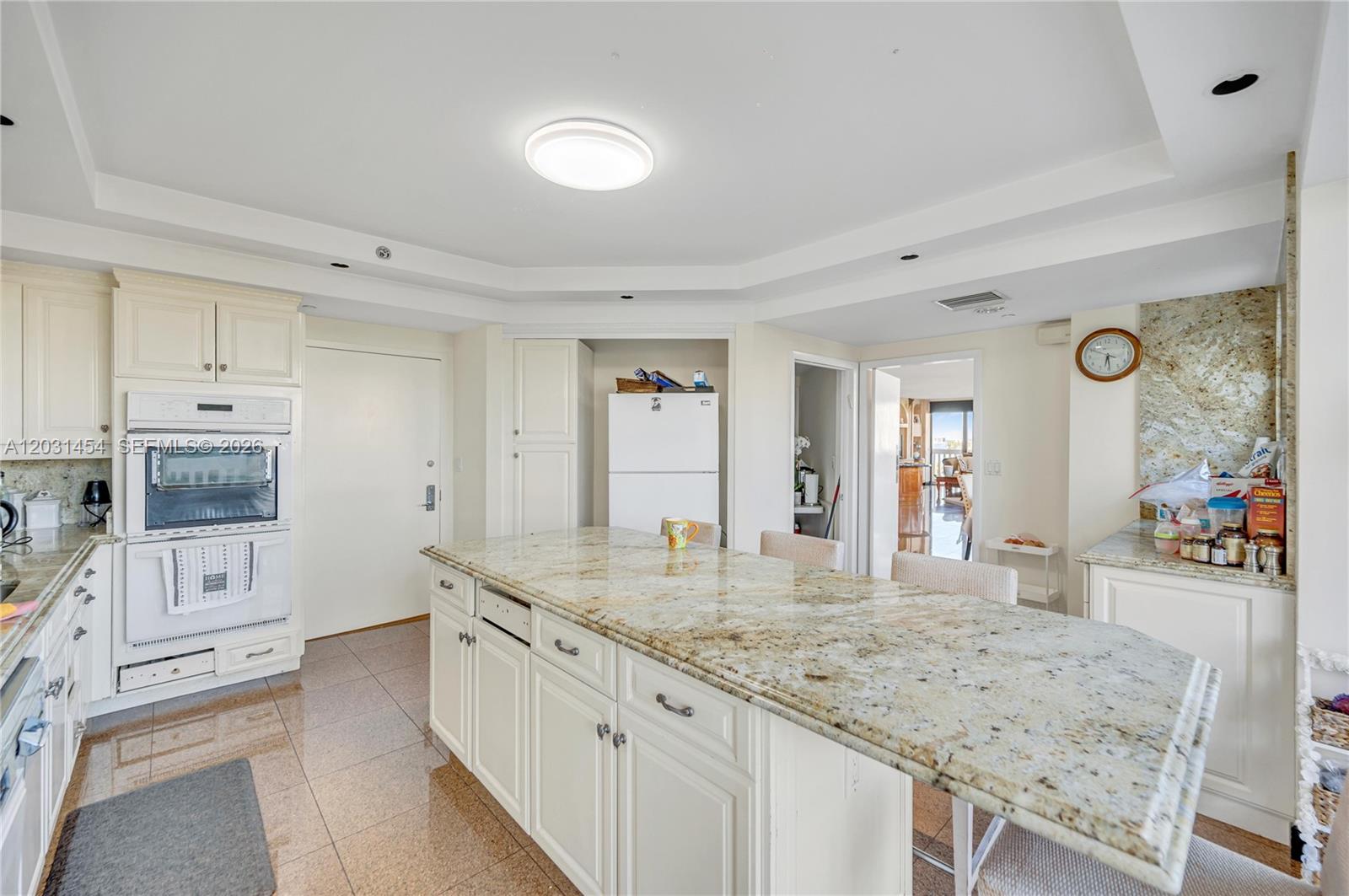 2000 Island Blvd #806 Aventura, FL 33160