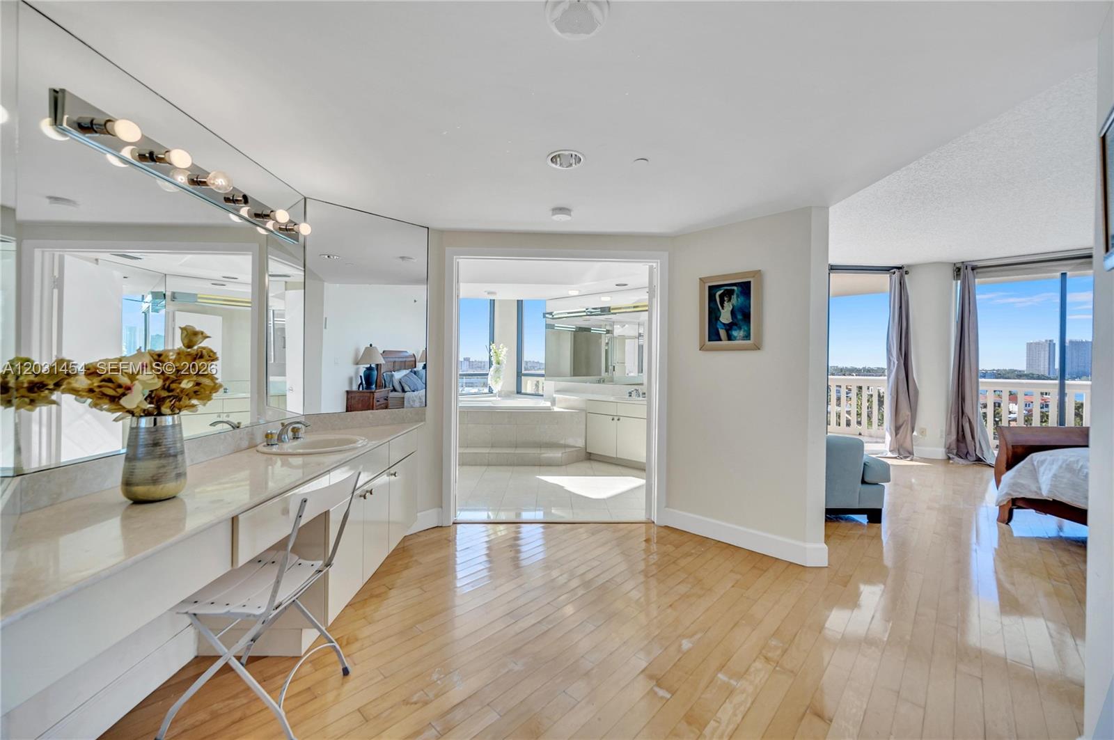 2000 Island Blvd #806 Aventura, FL 33160