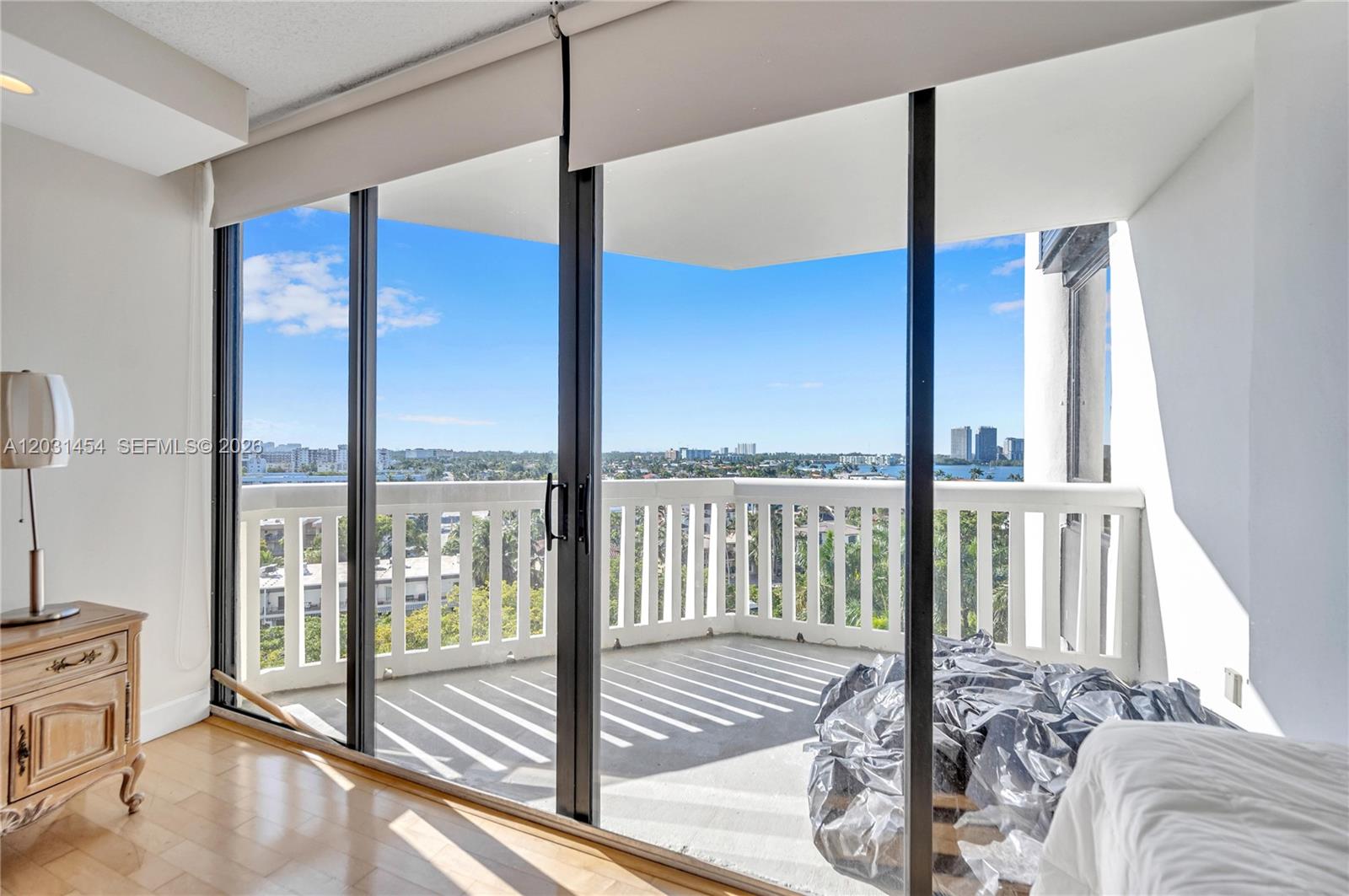 2000 Island Blvd #806 Aventura, FL 33160