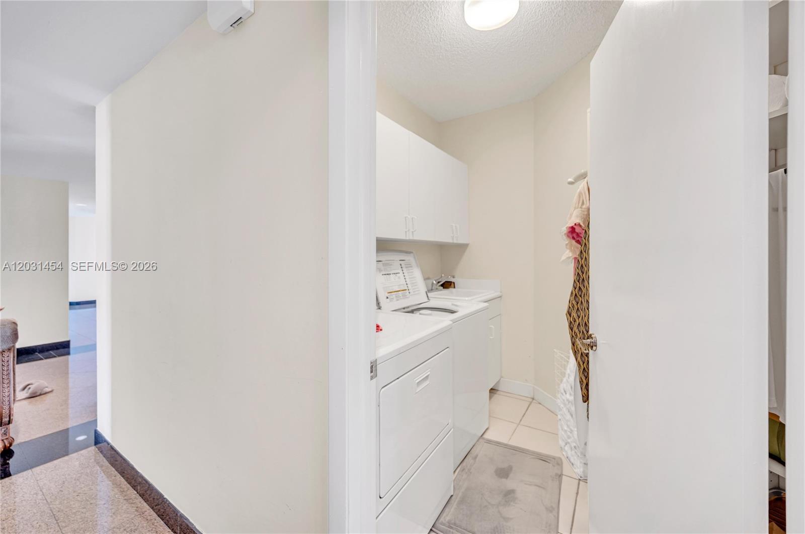 2000 Island Blvd #806 Aventura, FL 33160