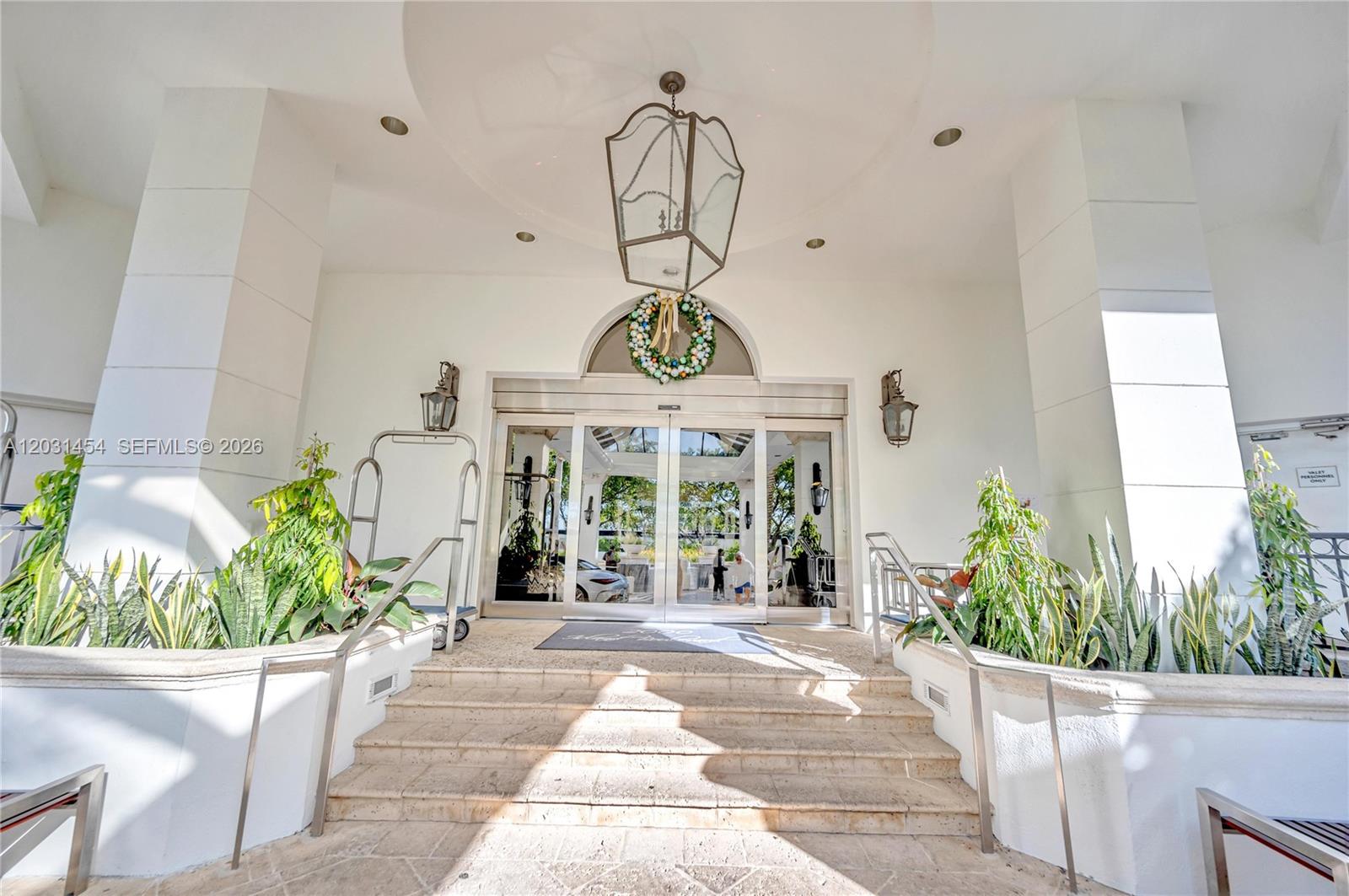 2000 Island Blvd #806 Aventura, FL 33160