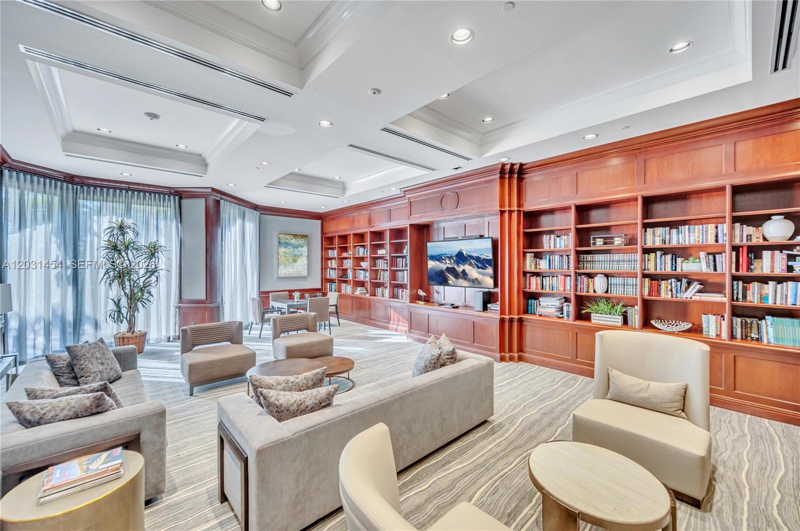 2000 Island Blvd #806 Aventura, FL 33160