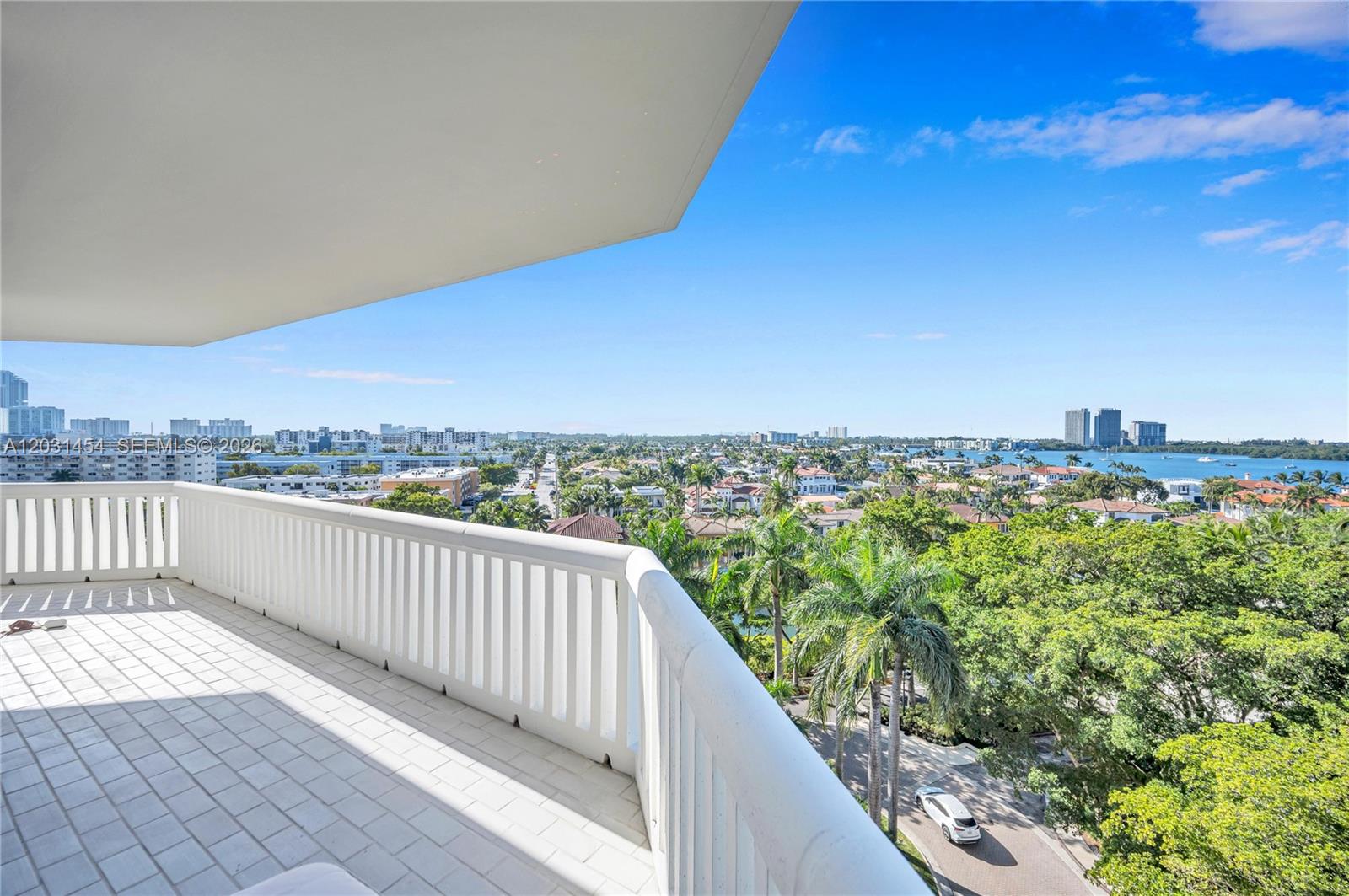 2000 Island Blvd #806 Aventura, FL 33160