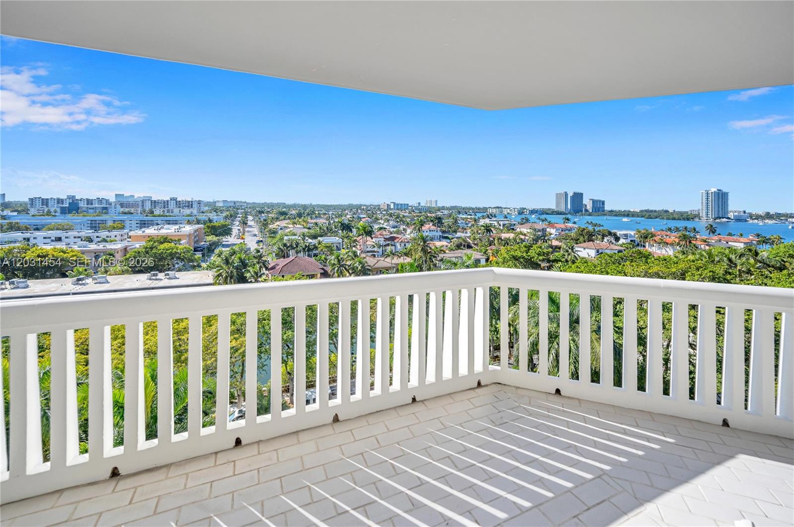 2000 Island Blvd #806 Aventura, FL 33160