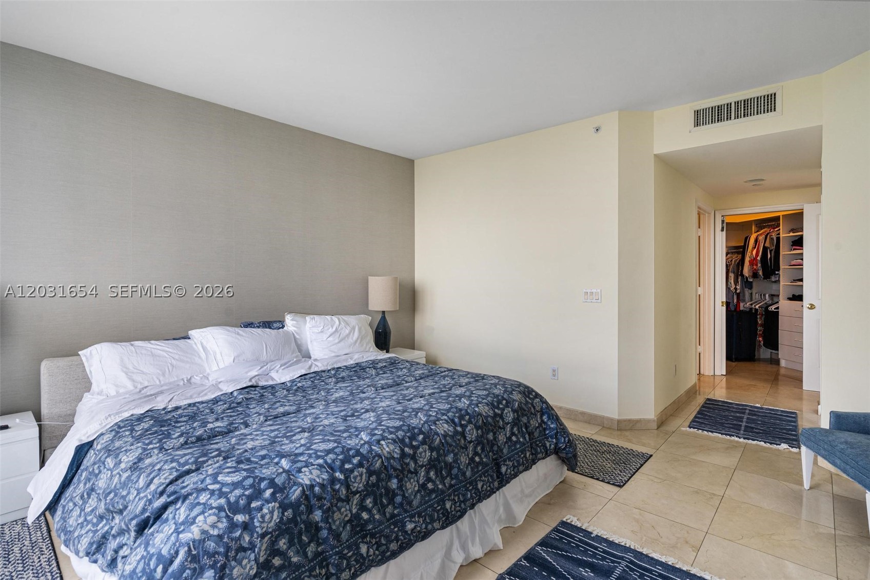 image Blue Diamond31