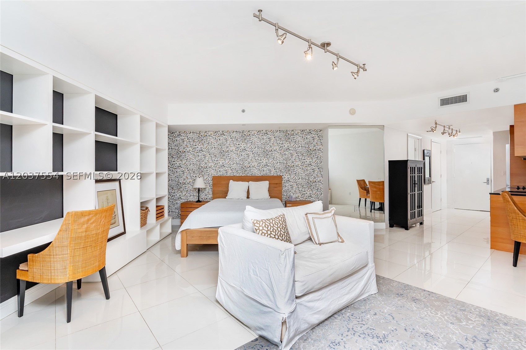 image Icon Brickell I12