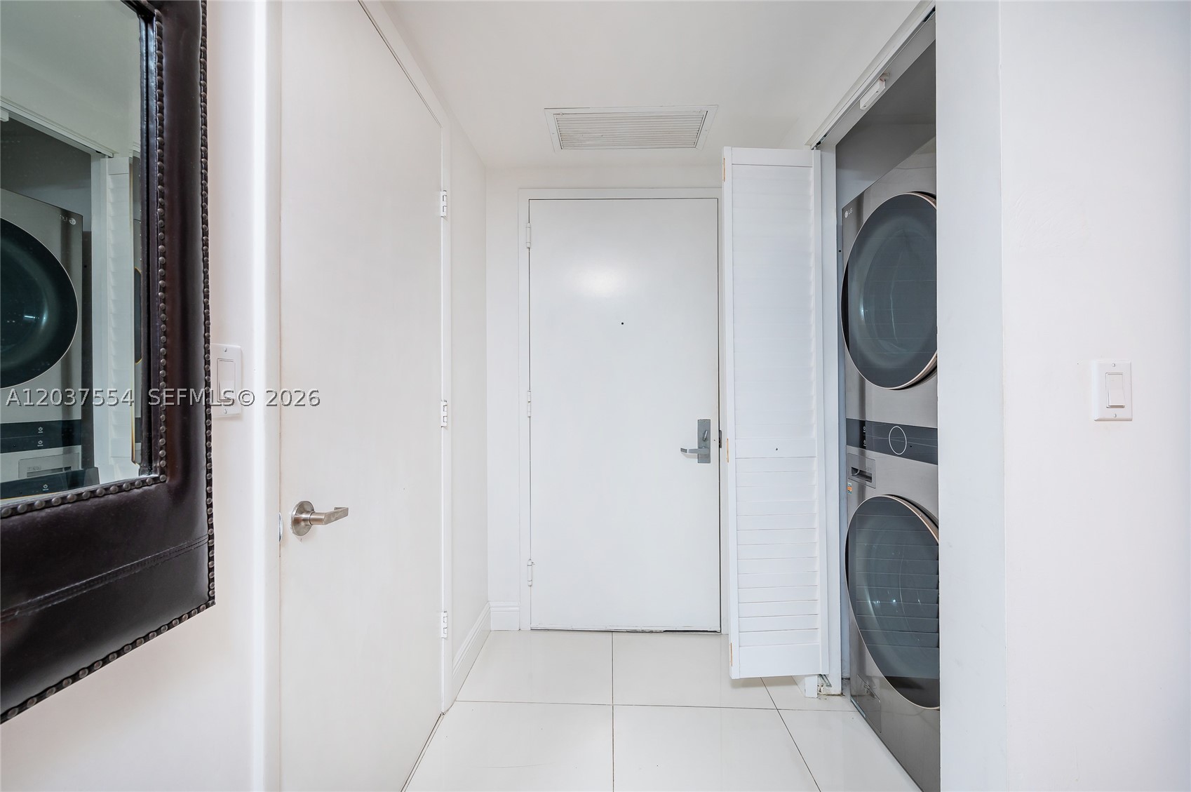 image Icon Brickell I16