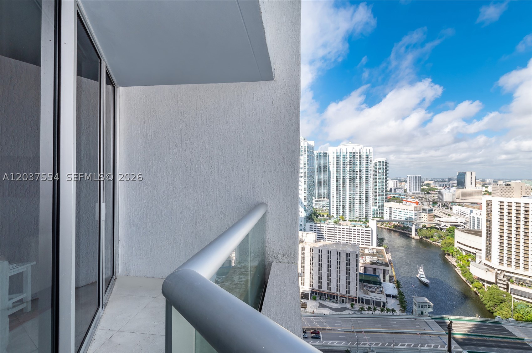 image Icon Brickell I24