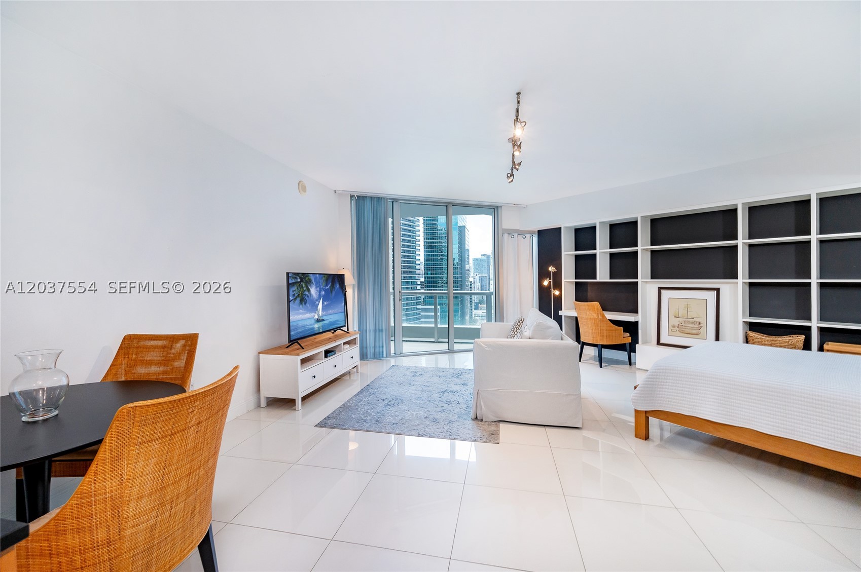 image Icon Brickell I7