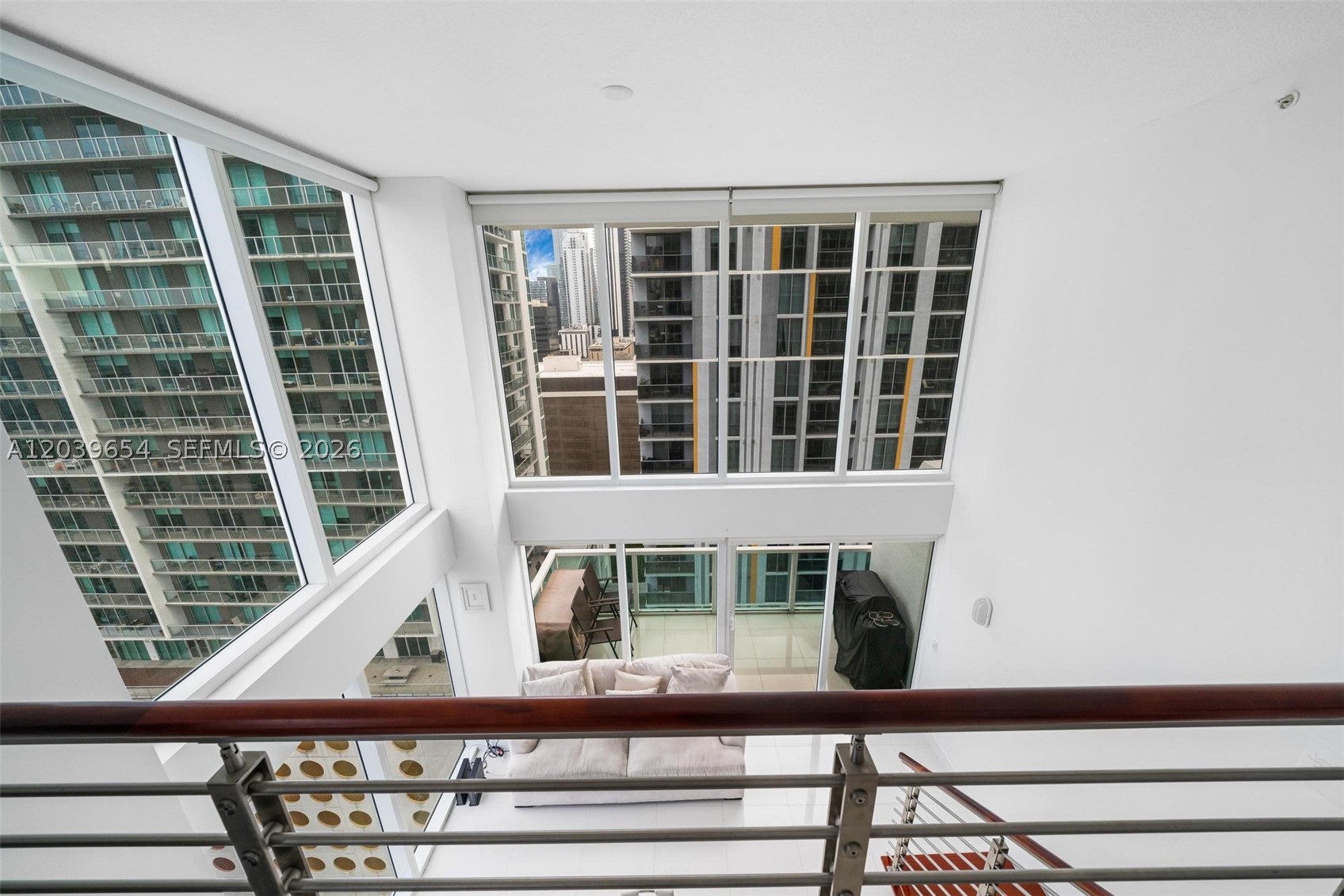 image Brickell on the River South14