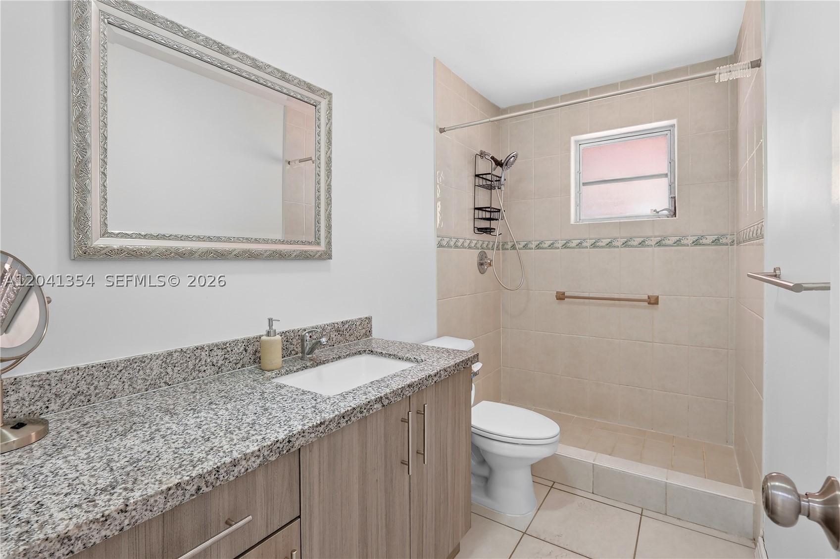 3210 NW 19th St Miami, FL 33125