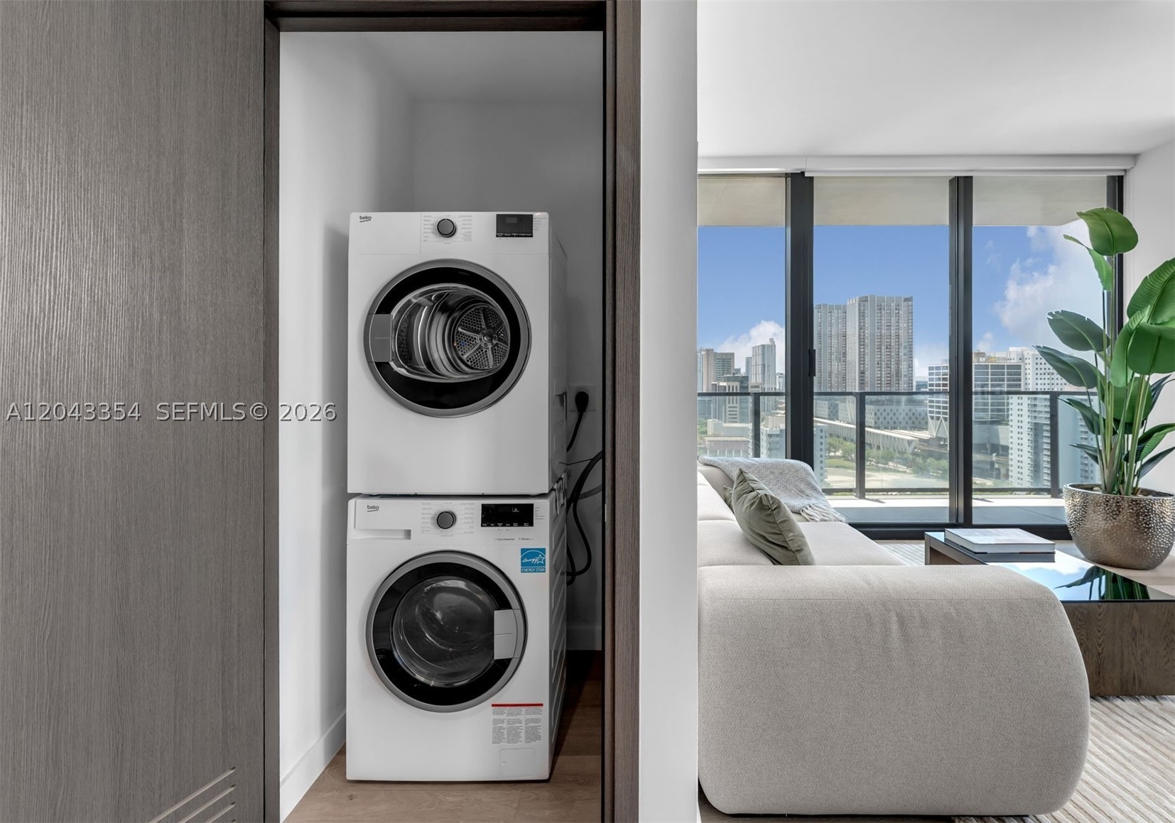 20 NE 11th St #3410 Miami, FL 33132