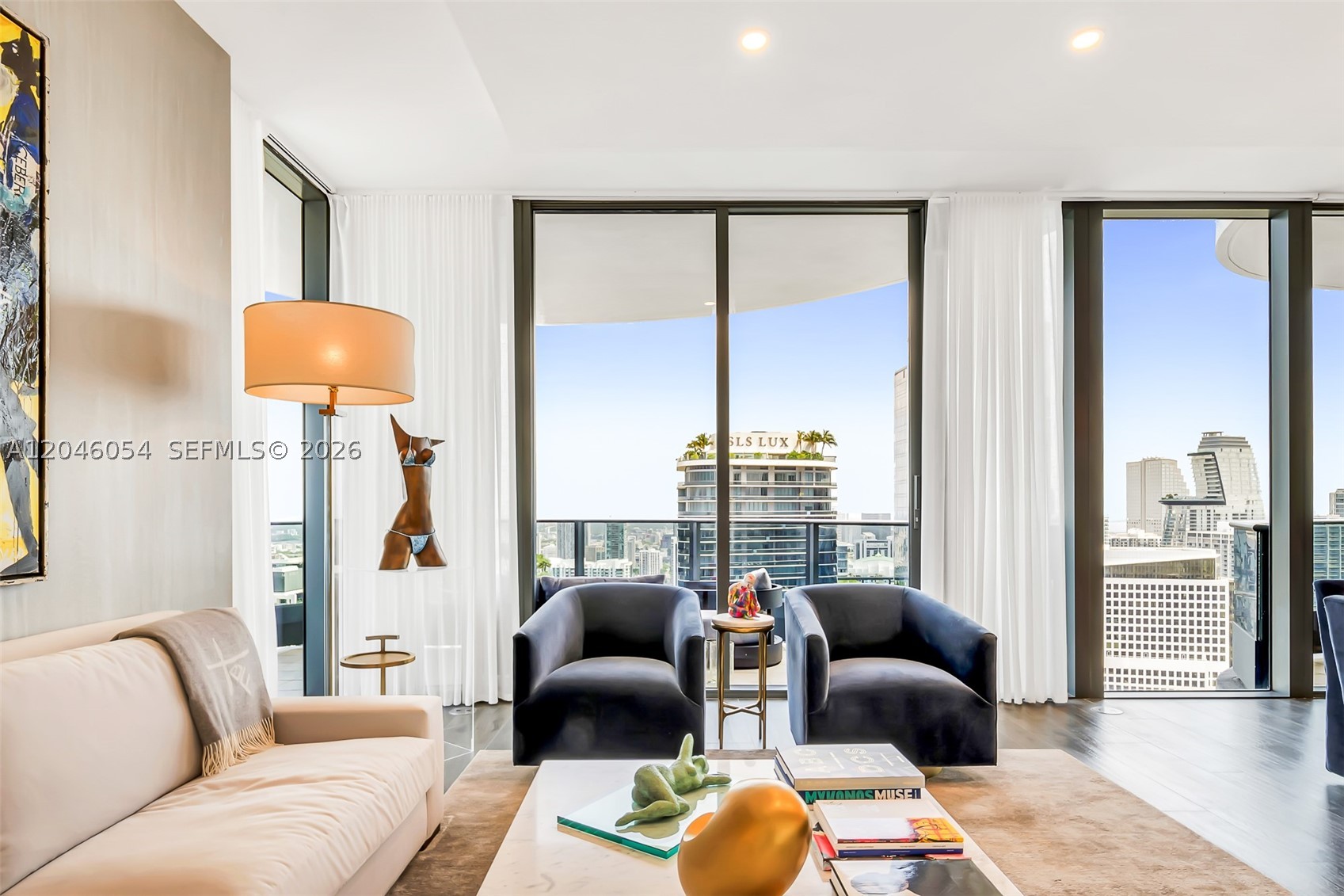 1000 Brickell Plz #PH5807 Miami, FL 33131