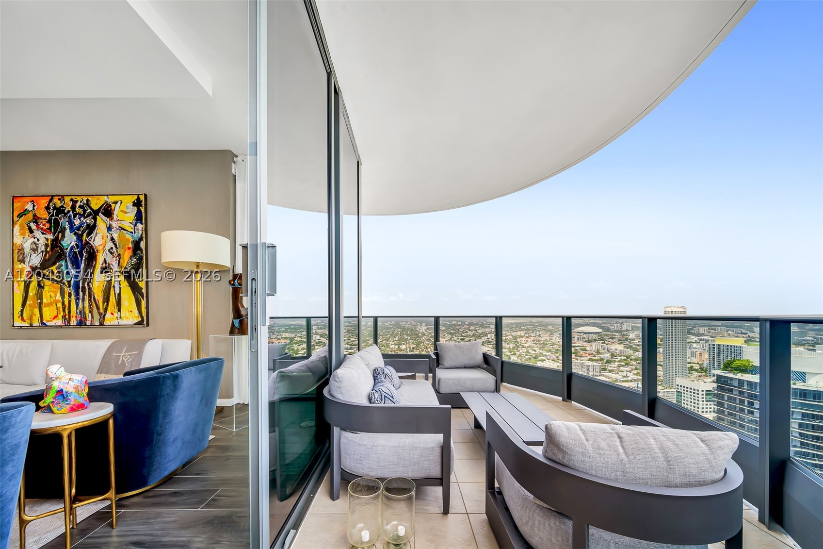 1000 Brickell Plz #PH5807 Miami, FL 33131