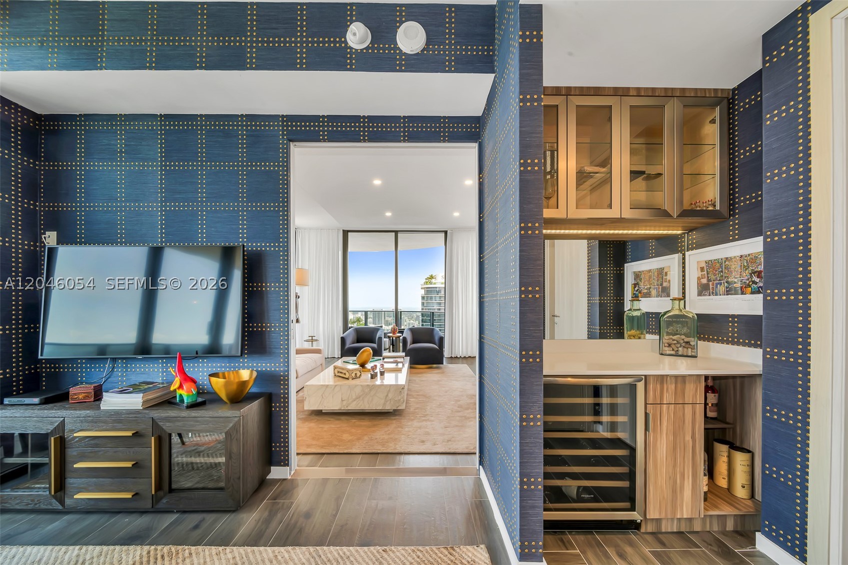 1000 Brickell Plz #PH5807 Miami, FL 33131