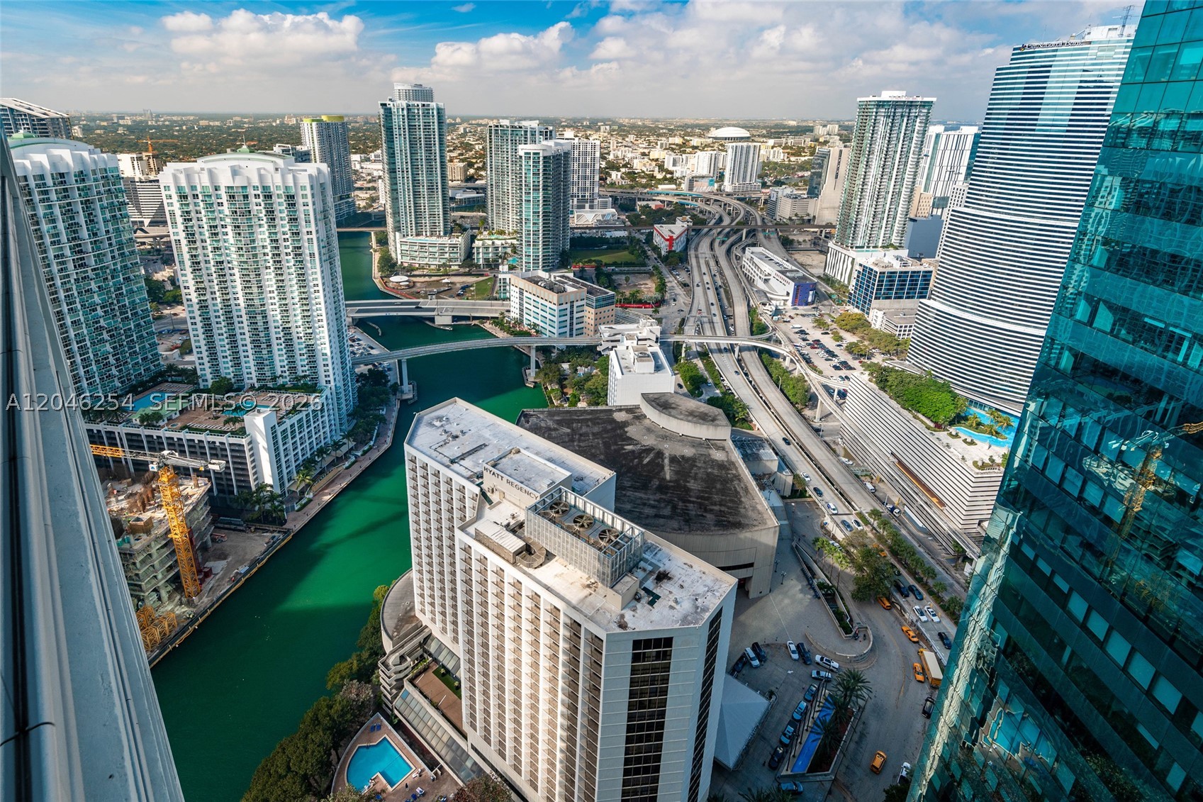 image Epic Residences27