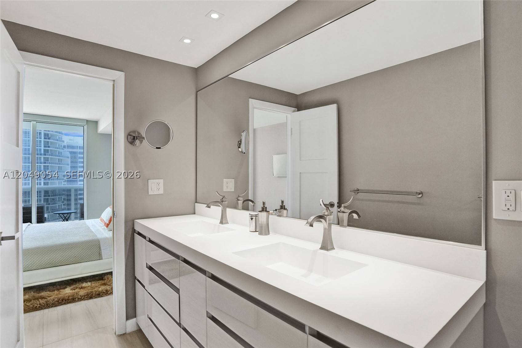 image Harbour House9