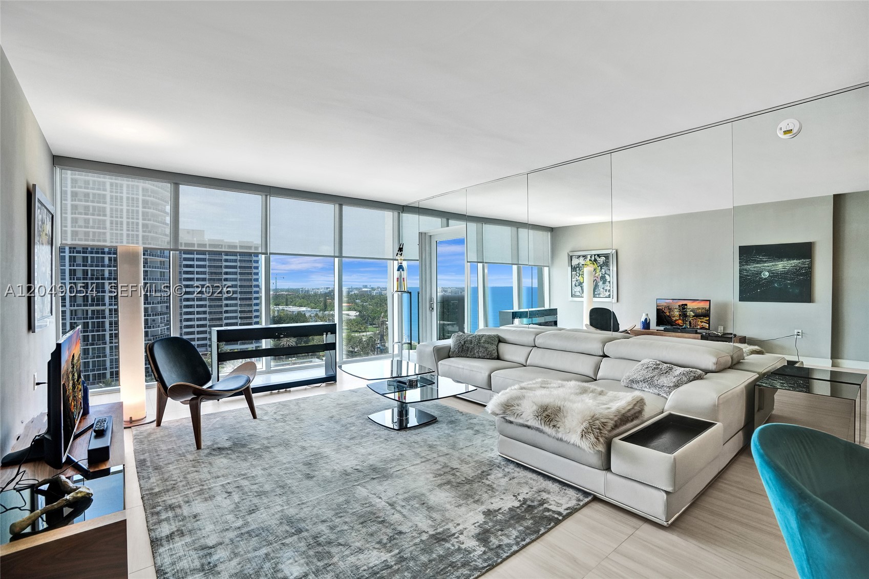 image Harbour House1