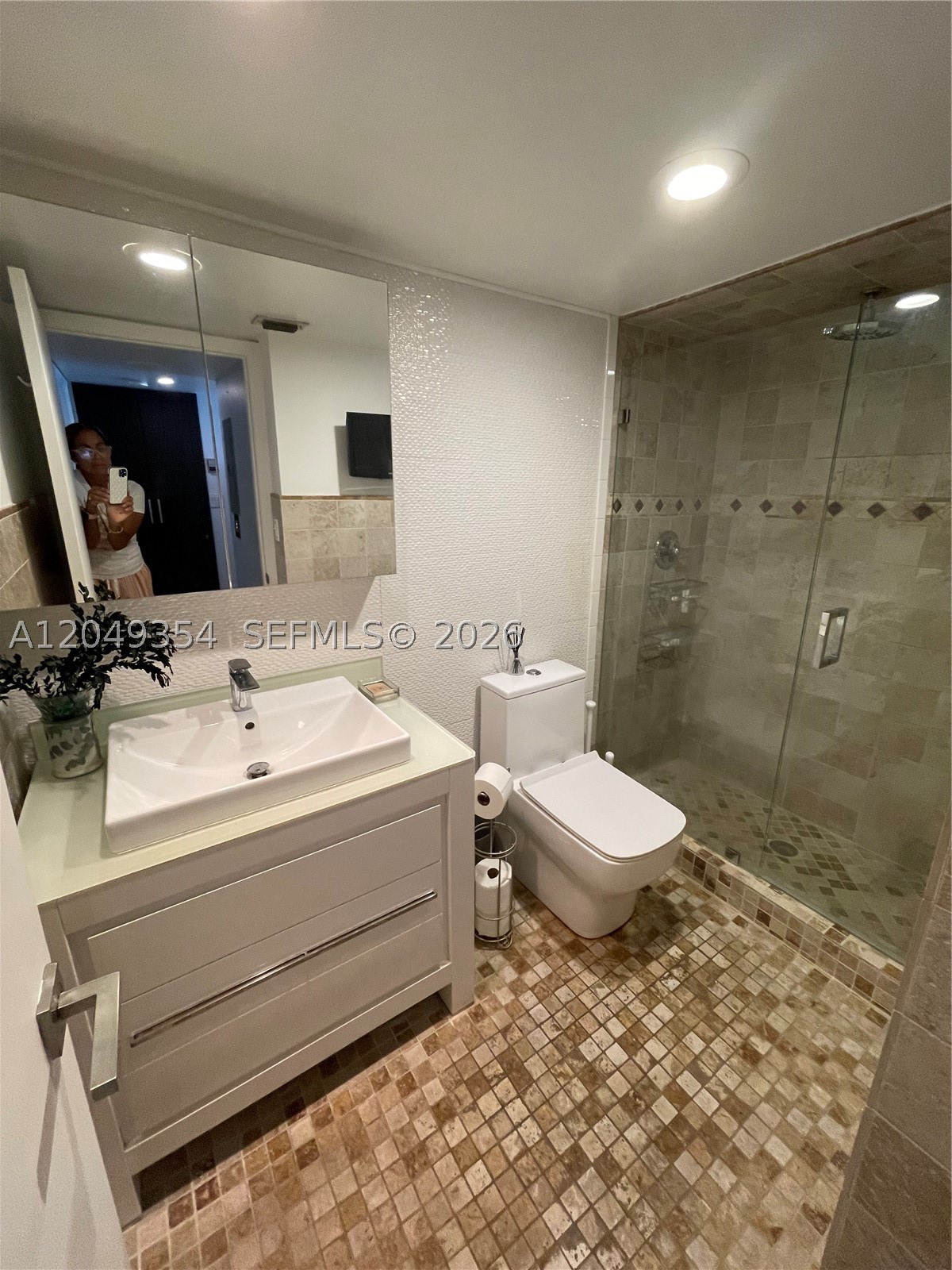 8911 Collins Ave #505 Surfside, FL 33154