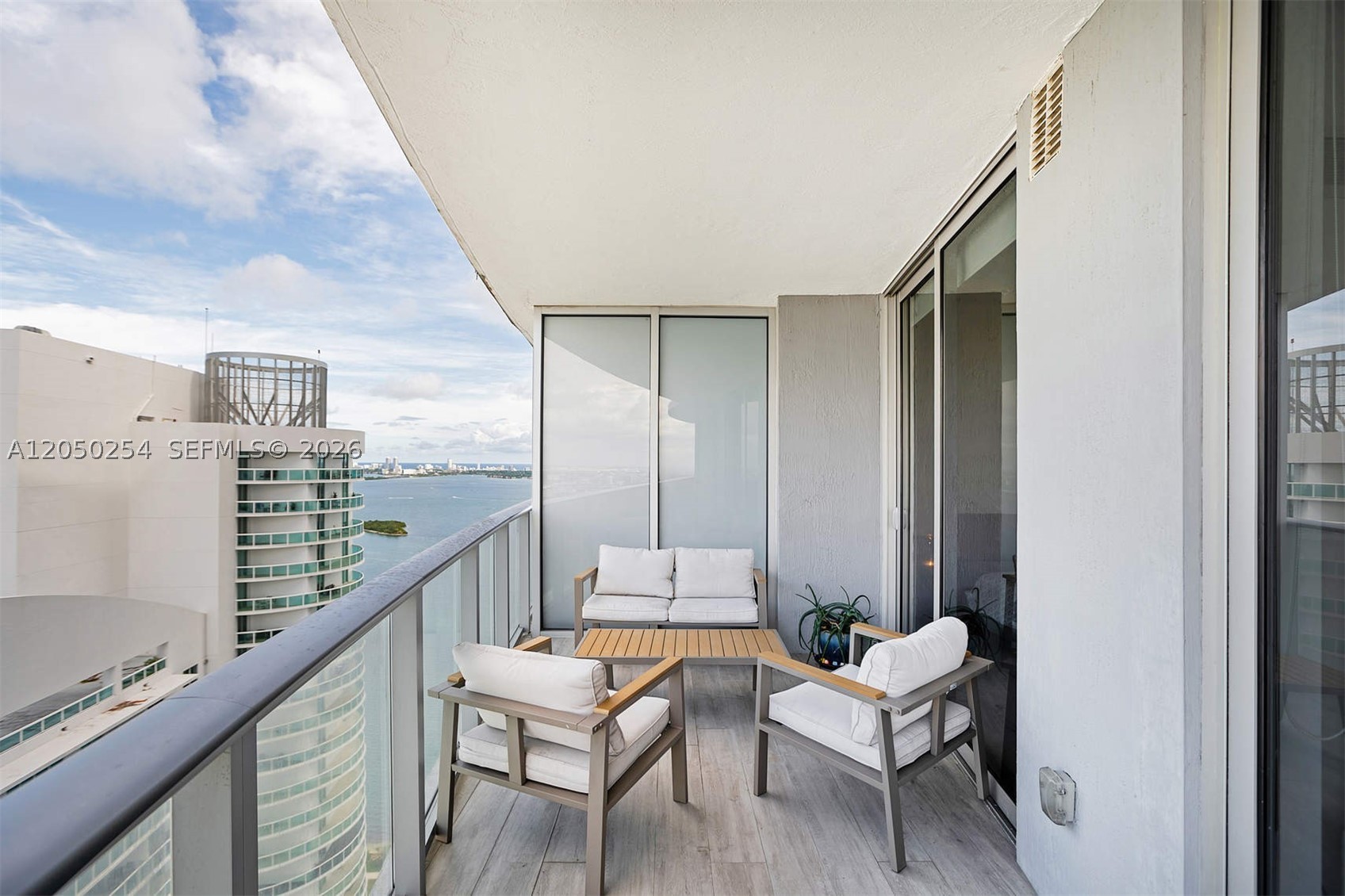 image Aria on the Bay10