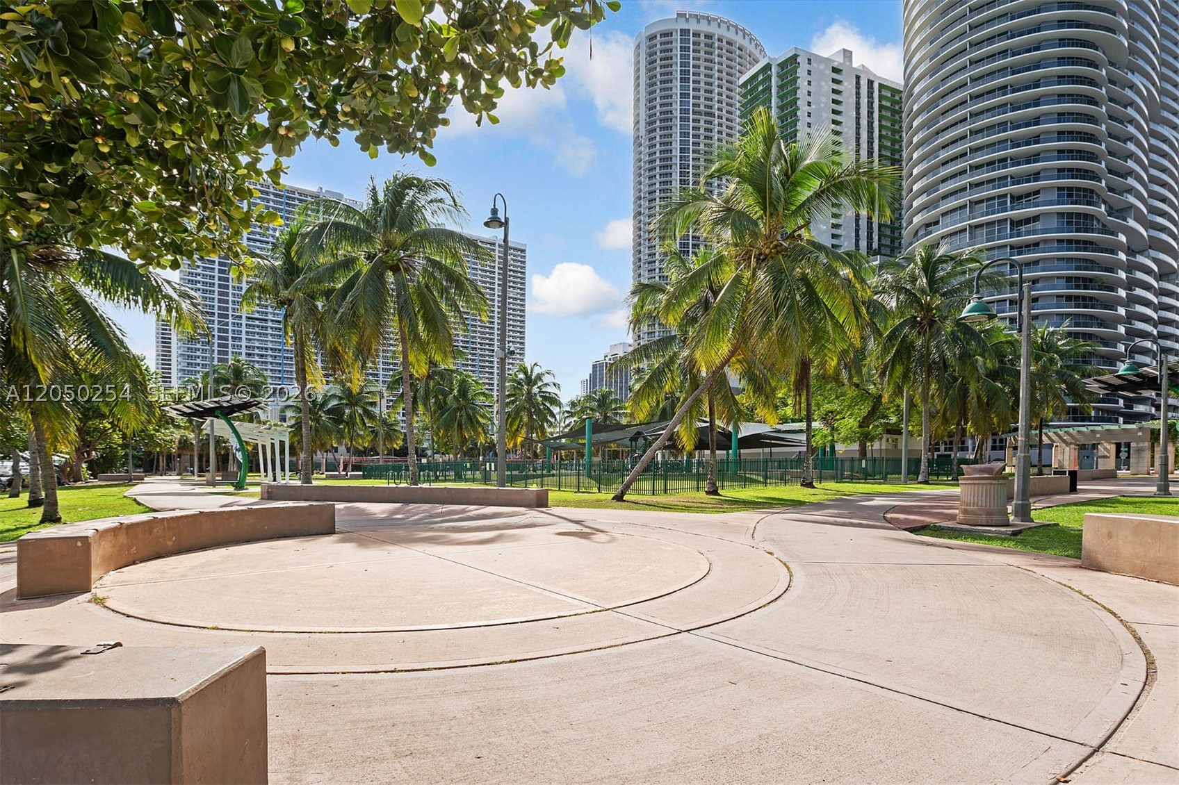 image Aria on the Bay25