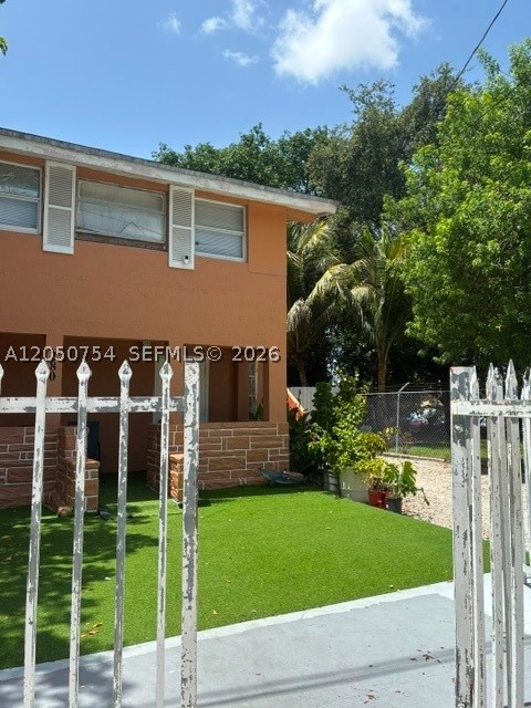 280 NW 33rd St Miami, FL 33127