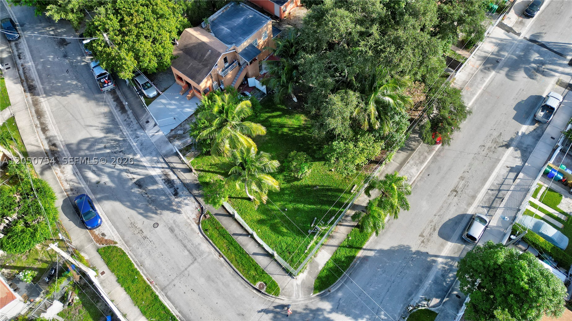 280 NW 33rd St Miami, FL 33127