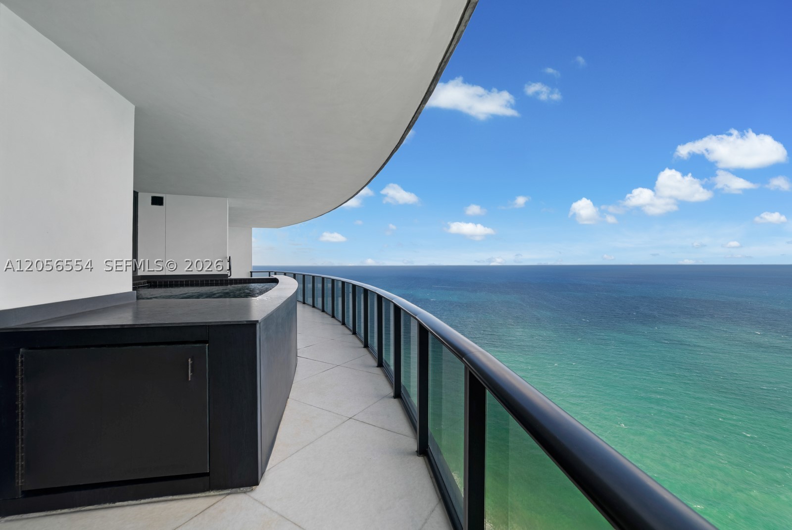 18555 Collins Ave #5201 Sunny Isles Beach, FL 33160