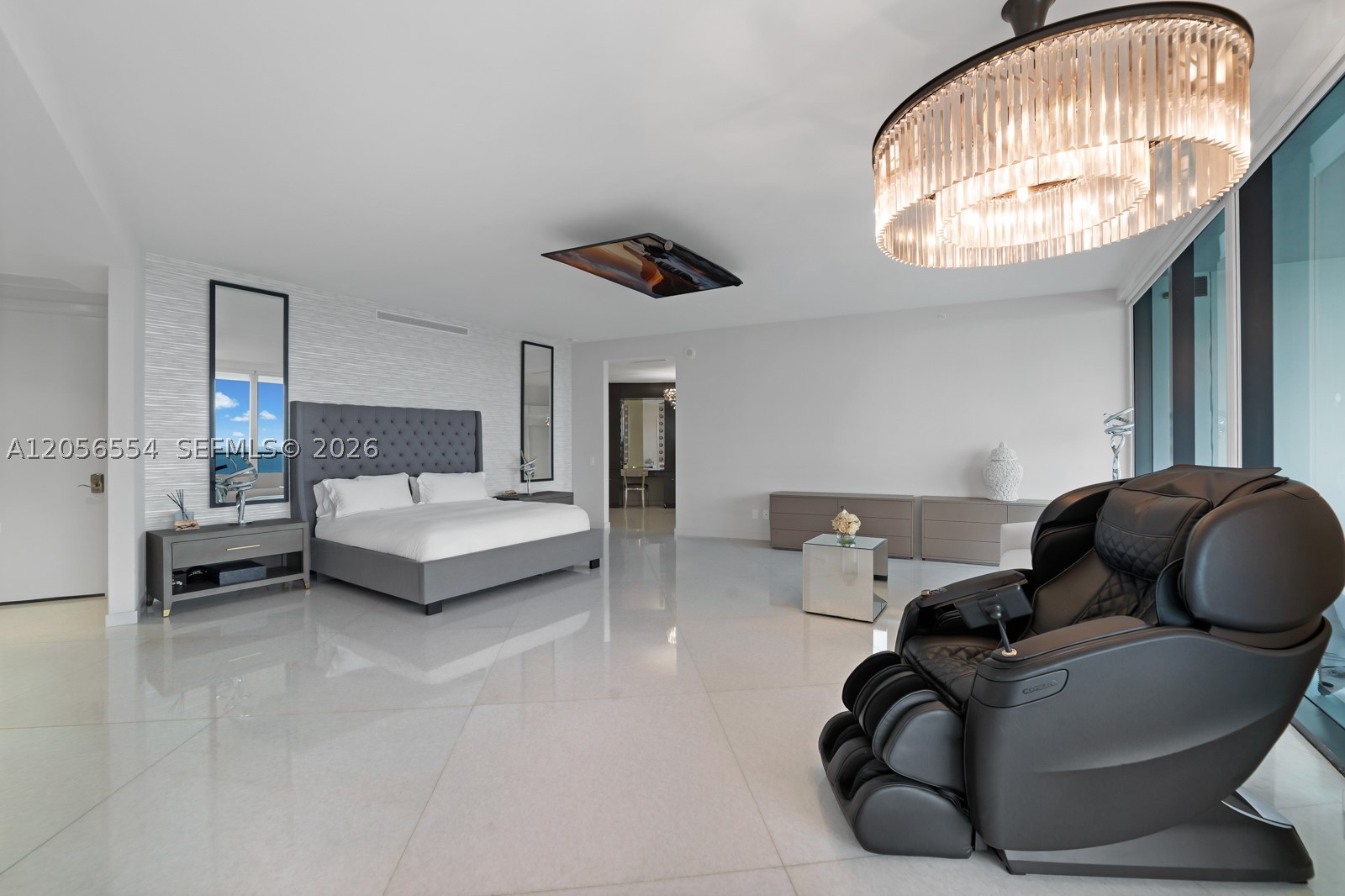 18555 Collins Ave #5201 Sunny Isles Beach, FL 33160