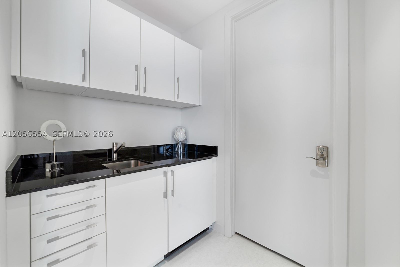 18555 Collins Ave #5201 Sunny Isles Beach, FL 33160