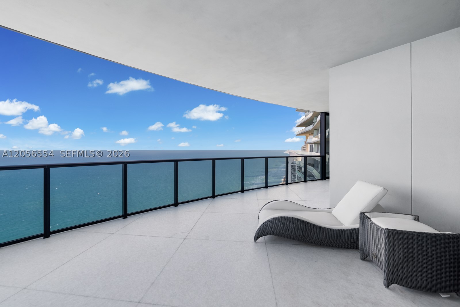 18555 Collins Ave #5201 Sunny Isles Beach, FL 33160