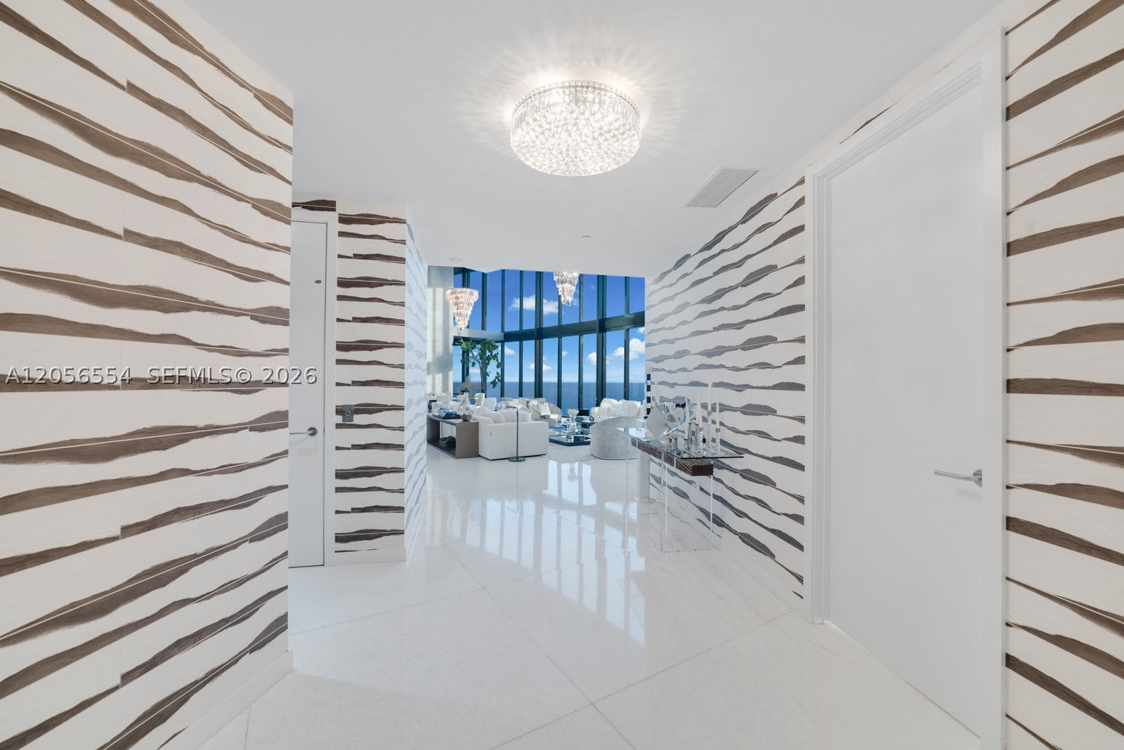18555 Collins Ave #5201 Sunny Isles Beach, FL 33160