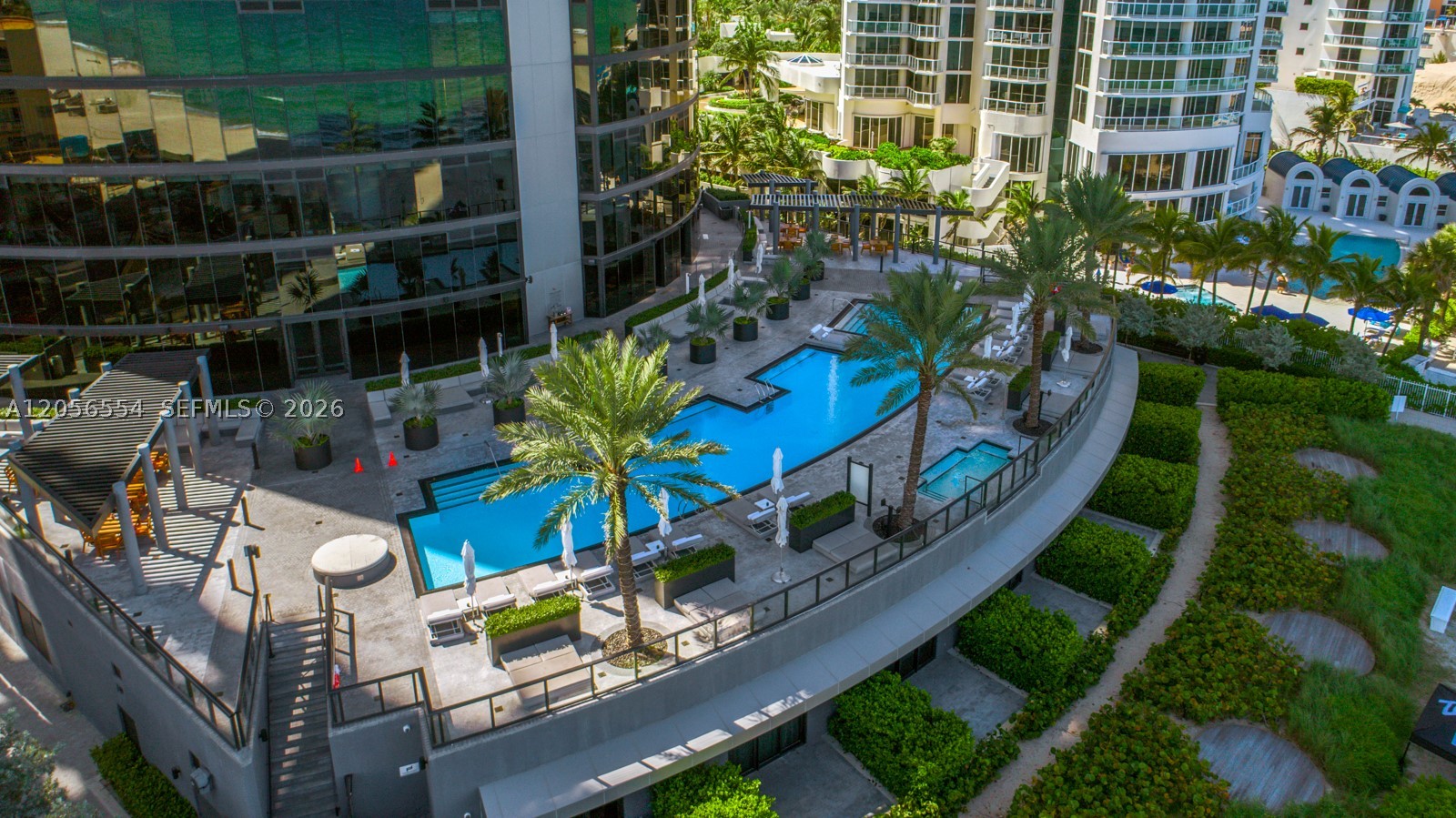 18555 Collins Ave #5201 Sunny Isles Beach, FL 33160