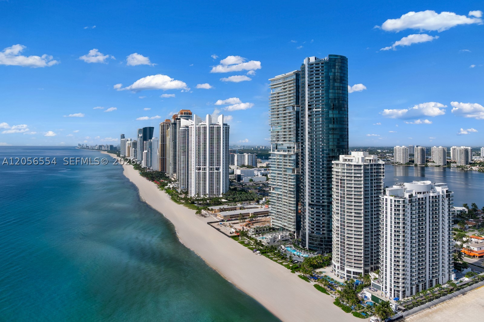 18555 Collins Ave #5201 Sunny Isles Beach, FL 33160