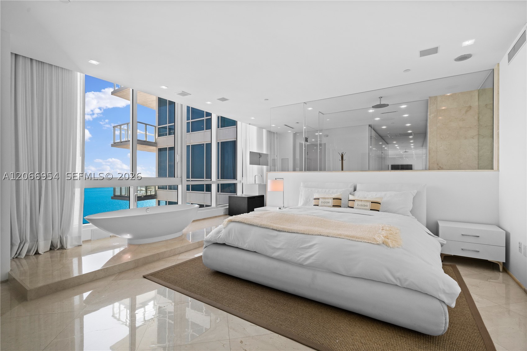 100 S Pointe Dr #3207 Miami Beach, FL 33139