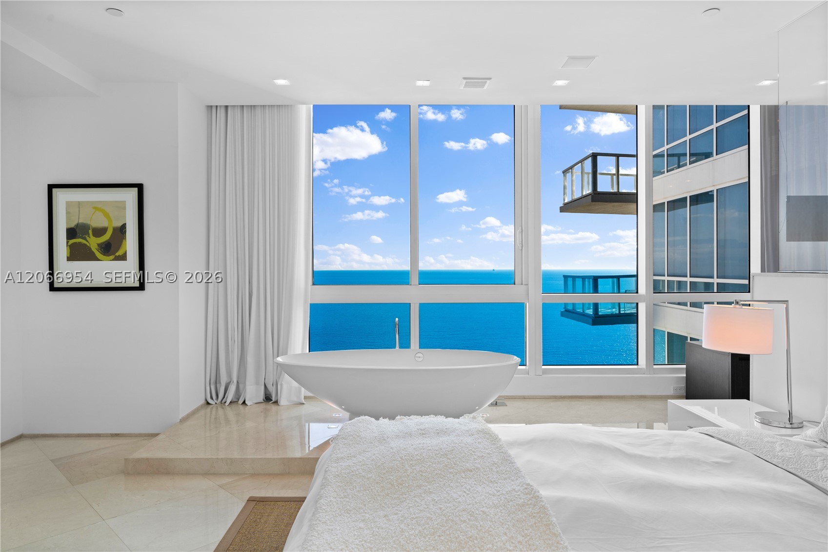 100 S Pointe Dr #3207 Miami Beach, FL 33139