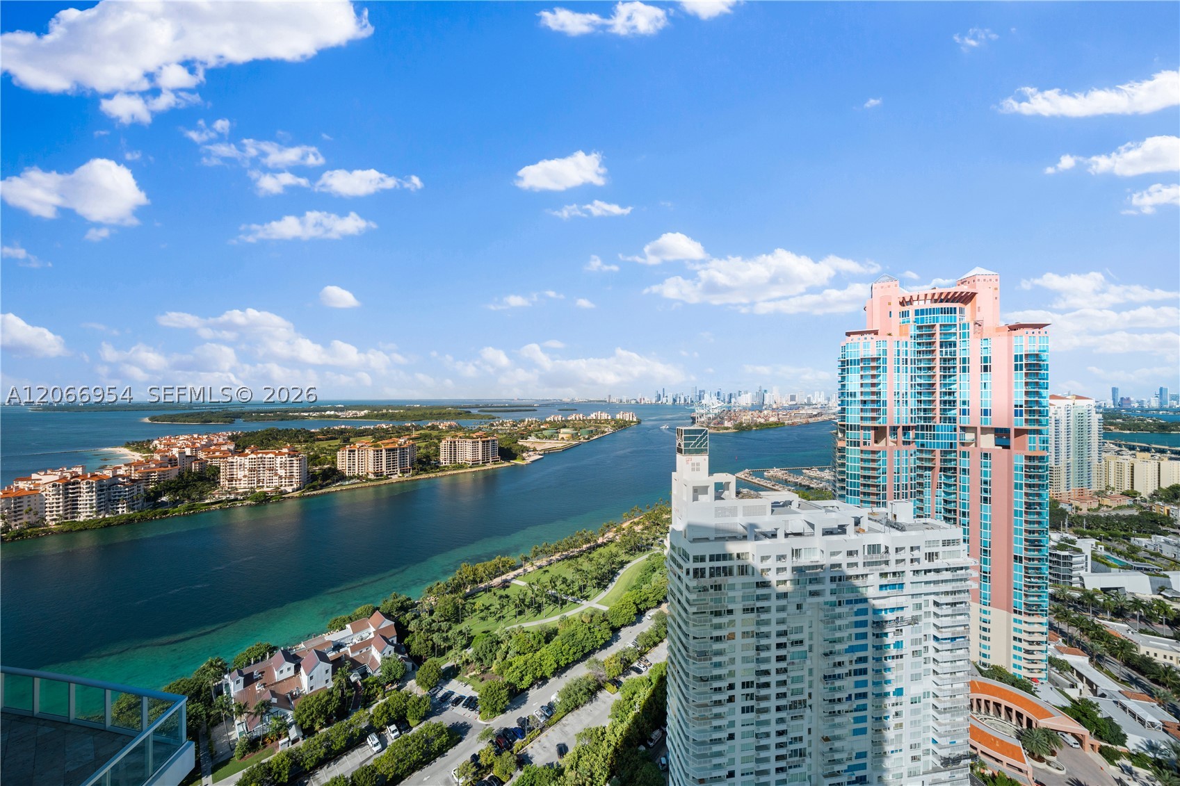 100 S Pointe Dr #3207 Miami Beach, FL 33139