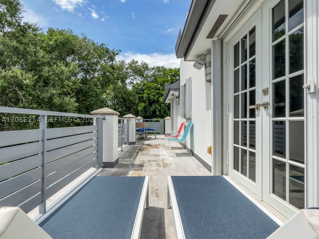 13880 SW 68th Ave Palmetto Bay, FL 33158