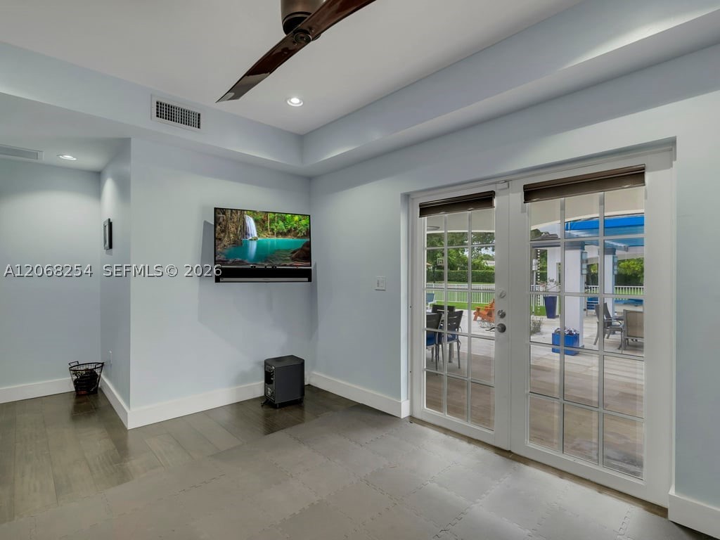 13880 SW 68th Ave Palmetto Bay, FL 33158